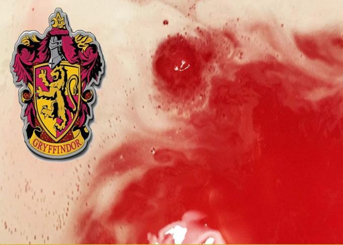 해리 포터는 모자 Bath 폭탄 고정되는 Hogwarts 마법사/심장에 의하여 형성된 Bath 폭탄의 분류를 고무시켰습니다